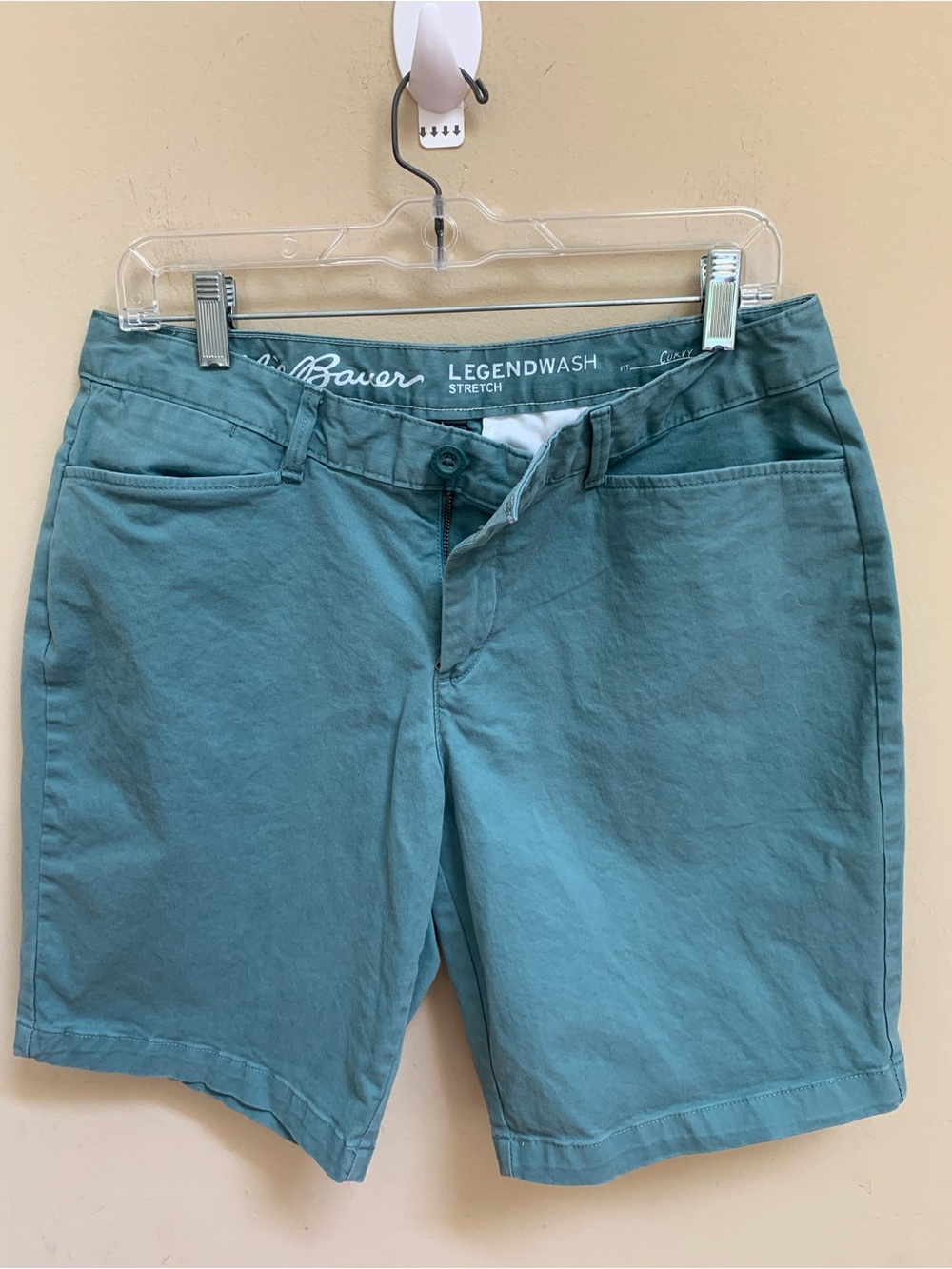 Eddie Bauer Legendwash Teal Stretch Four Pockets Curvy Chino Shorts Sz 10 Petite